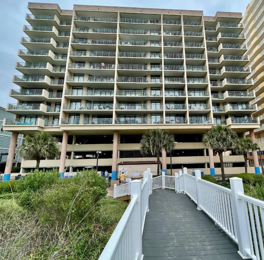 Oceanview Condo With Pool, Hot Tub, Balcony, Right On The Beach Миртл-Бич Экстерьер фото